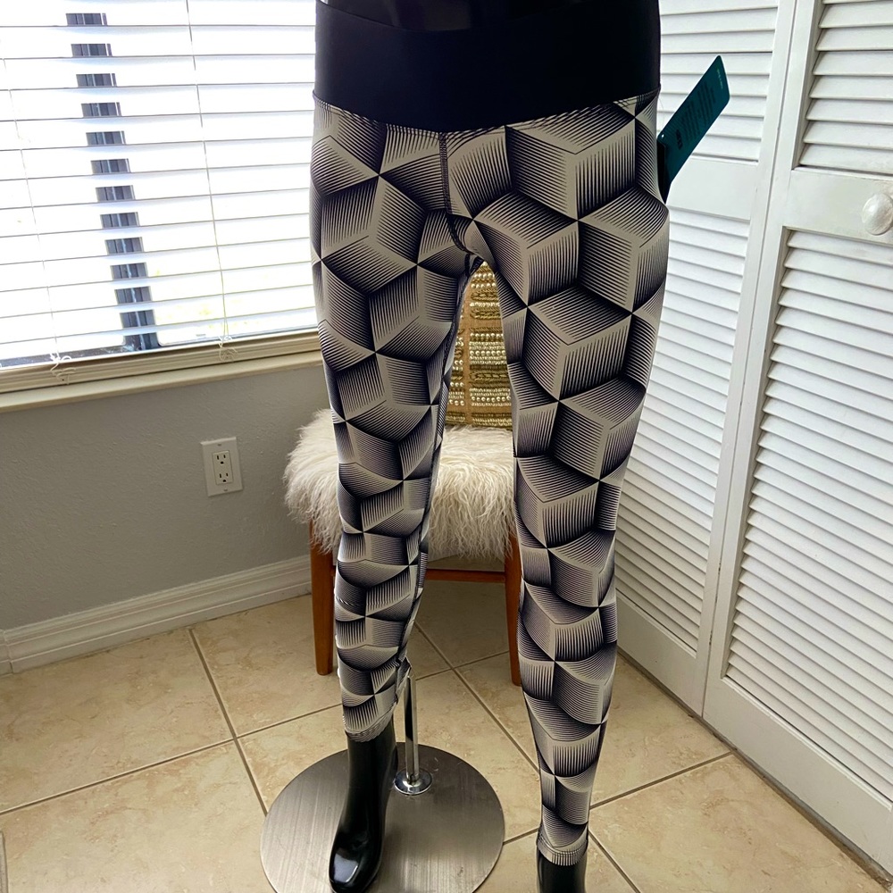 Legging - Picture 2 of 5